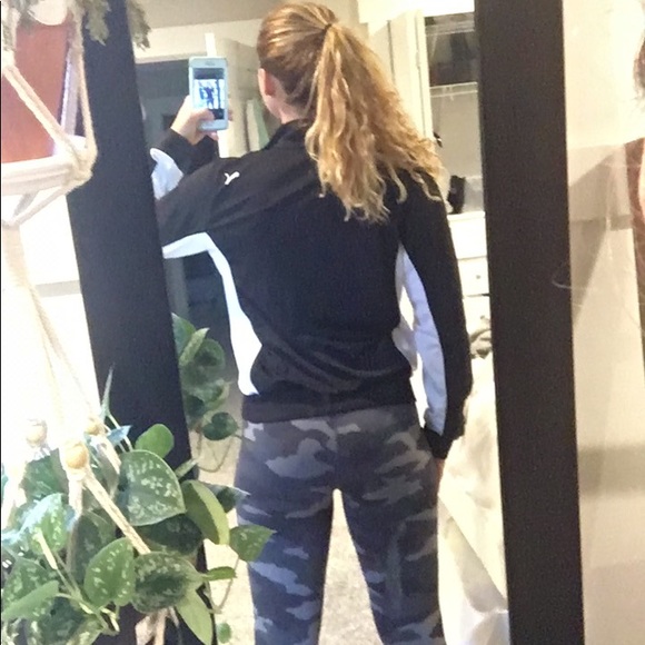 PUMA ZIP-UP JACKET - Picture 3 of 3